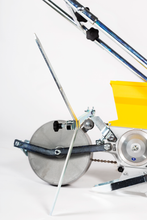 Laden Sie das Bild in den Galerie-Viewer, Bassi Handsämaschine 1-reihig (10/22)